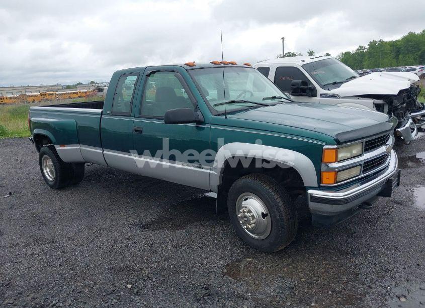 2000 Chevrolet K3500 (VIN 1GCHK39J3YF507509) main photo
