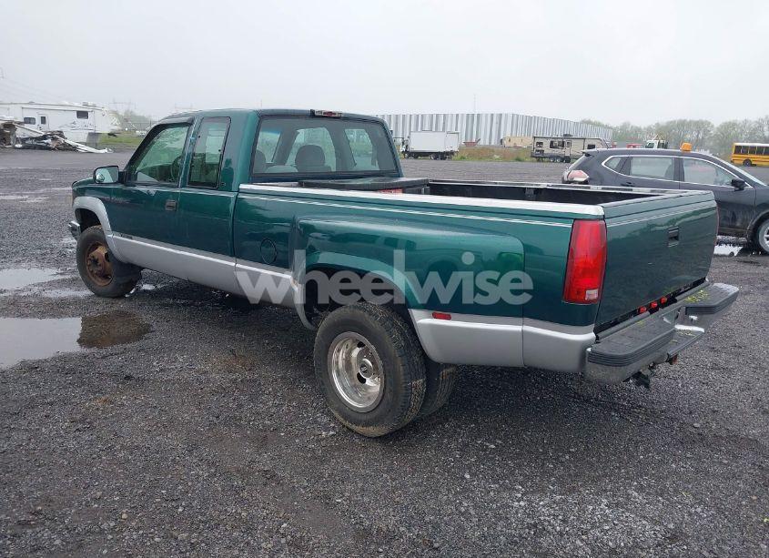 Photo 3 of 2000 Chevrolet K3500 (VIN 1GCHK39J3YF507509)