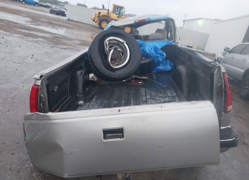 Photo 17 of 1998 Chevrolet C3500 (VIN 1GCHK39J6WF072661)