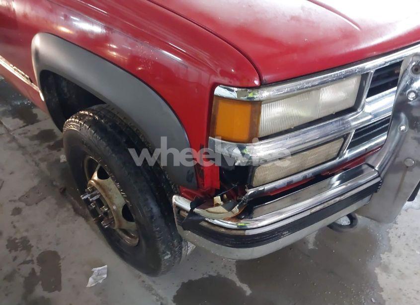 Photo 12 of 1998 Chevrolet C3500 (VIN 1GCHK39J8WF056400)