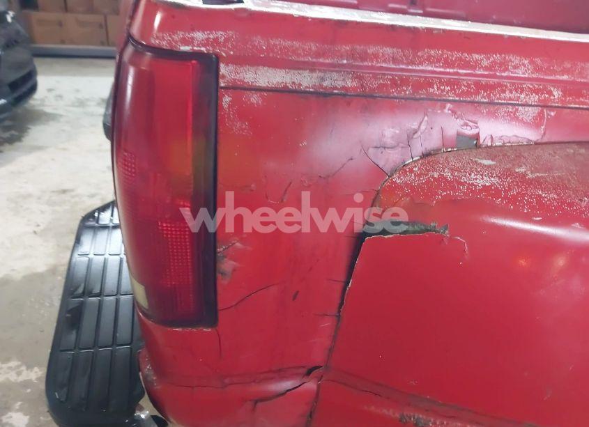 Photo 14 of 1998 Chevrolet C3500 (VIN 1GCHK39J8WF056400)