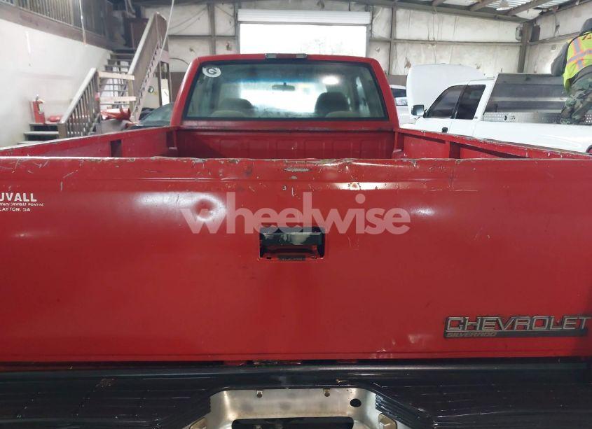 Photo 15 of 1998 Chevrolet C3500 (VIN 1GCHK39J8WF056400)