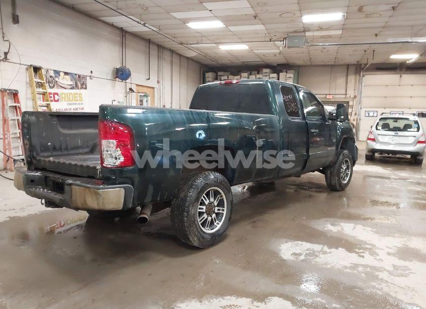 Photo 4 of 2008 Chevrolet Silverado 3500HD LT1 (VIN 1GCHK39K28E159071)