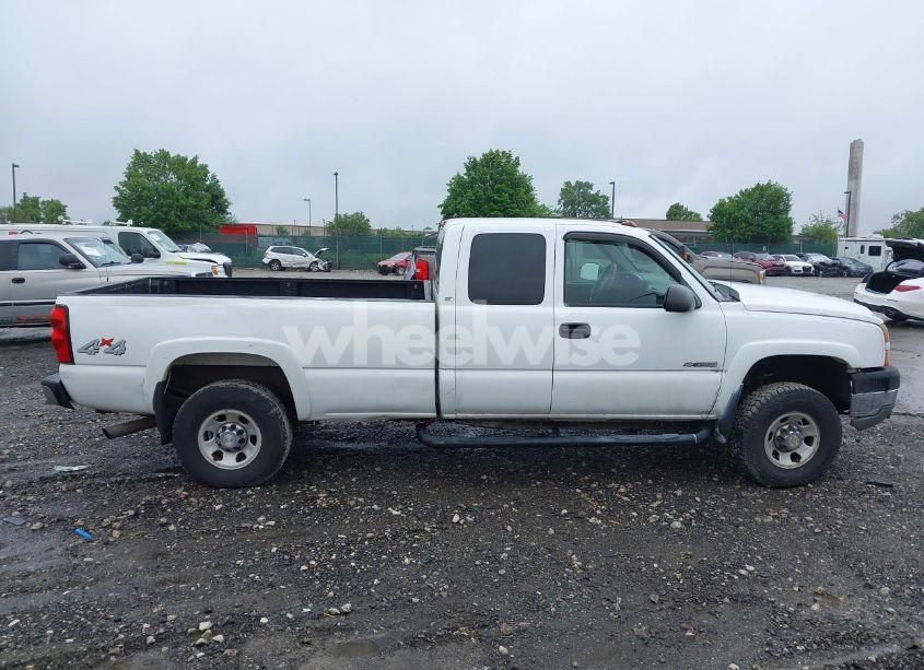 Photo 13 of 2005 Chevrolet Silverado 3500 LS (VIN 1GCHK39U75E196856)