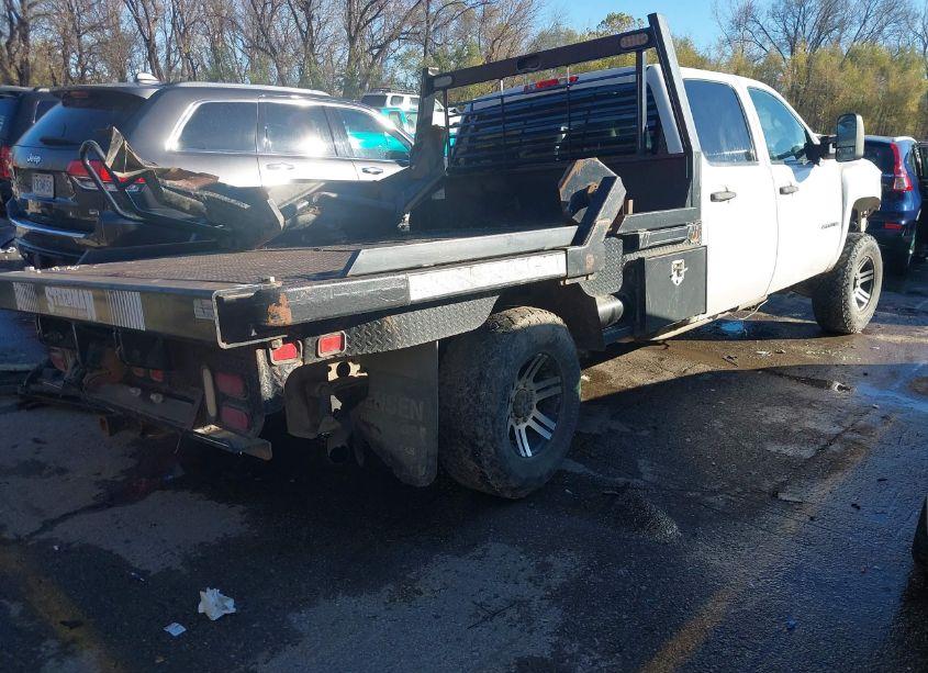 Photo 4 of 2009 Chevrolet Silverado 2500HD WORK TRUCK (VIN 1GCHK43649F154984)