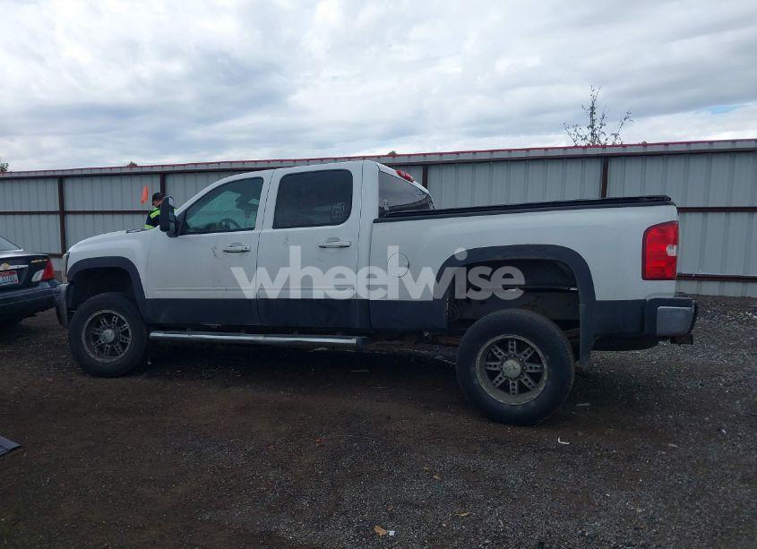 Photo 13 of 2009 Chevrolet Silverado 2500HD WORK TRUCK (VIN 1GCHK43649F170103)