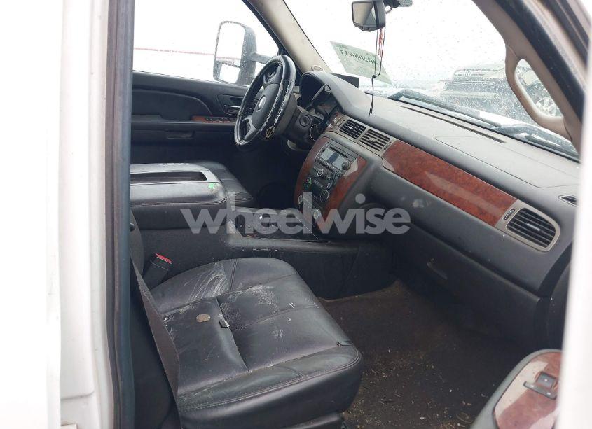 Photo 5 of 2009 Chevrolet Silverado 2500HD WORK TRUCK (VIN 1GCHK43649F170103)