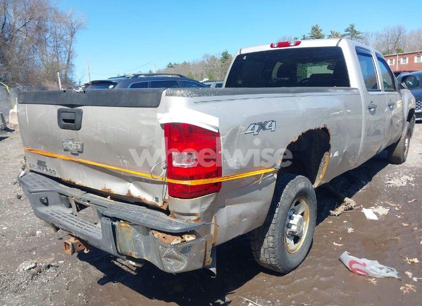 Photo 4 of 2009 Chevrolet Silverado 2500HD WORK TRUCK (VIN 1GCHK43K39F166993)
