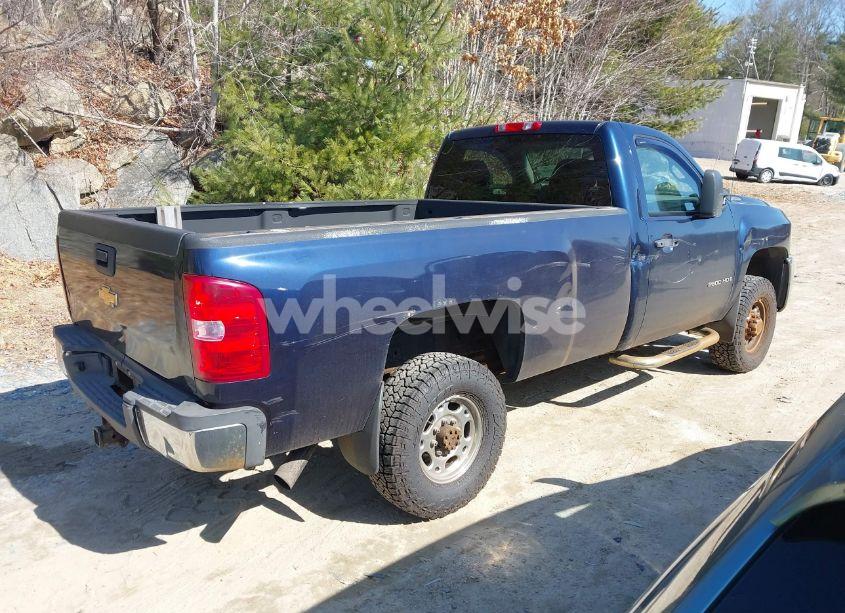 Photo 4 of 2009 Chevrolet Silverado 2500HD WORK TRUCK (VIN 1GCHK44K99E113042)