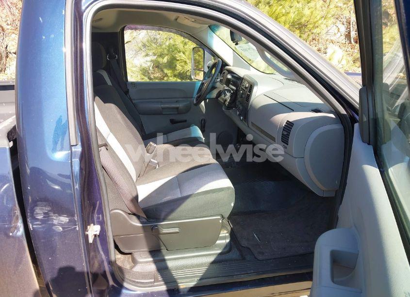 Photo 5 of 2009 Chevrolet Silverado 2500HD WORK TRUCK (VIN 1GCHK44K99E113042)