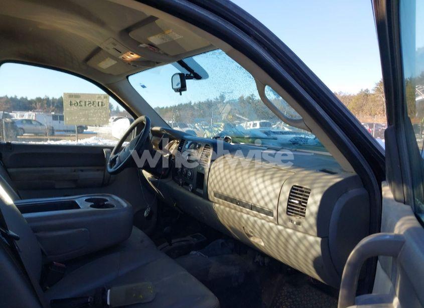 Photo 5 of 2009 Chevrolet Silverado 2500HD WORK TRUCK (VIN 1GCHK44K99F146696)