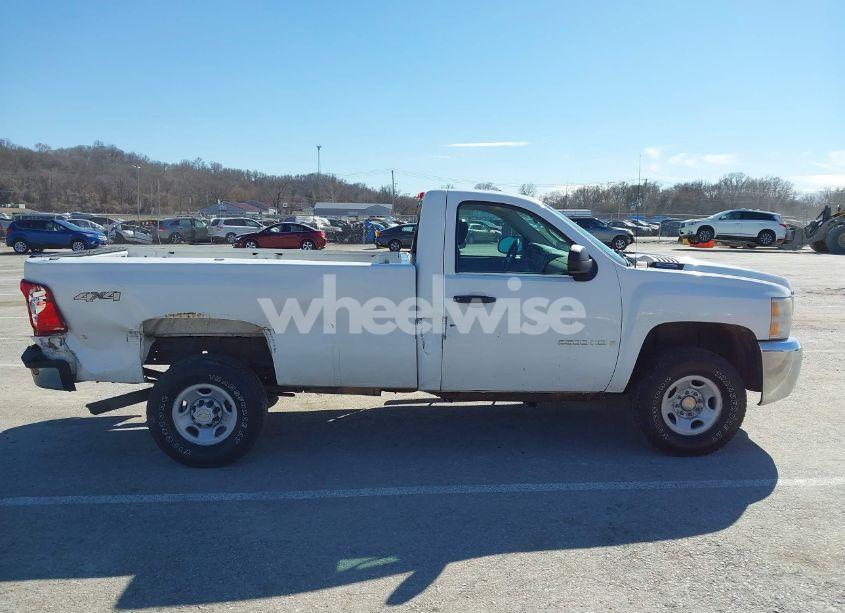 Photo 13 of 2009 Chevrolet Silverado 2500HD WORK TRUCK (VIN 1GCHK44KX9F146951)