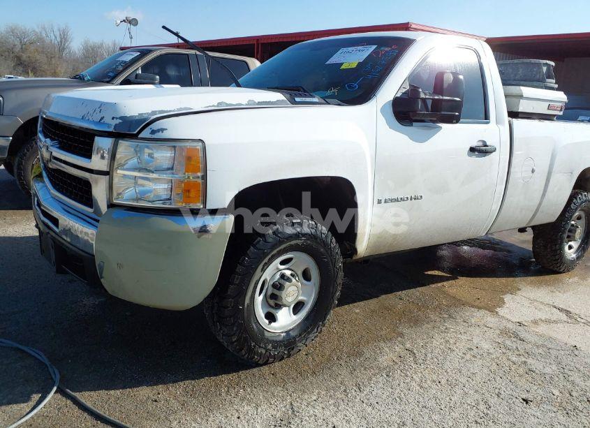 Photo 2 of 2009 Chevrolet Silverado 2500HD WORK TRUCK (VIN 1GCHK44KX9F150658)