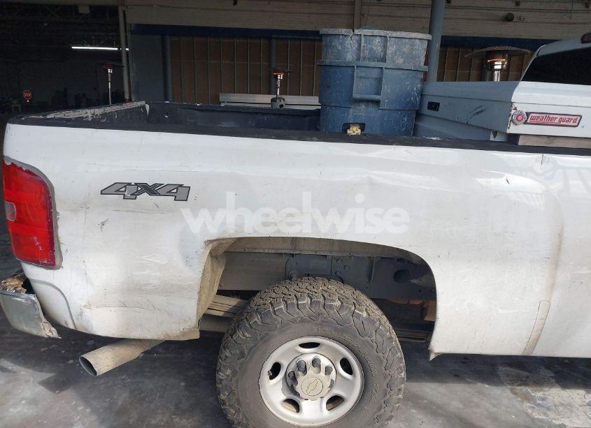 Photo 6 of 2009 Chevrolet Silverado 2500HD WORK TRUCK (VIN 1GCHK44KX9F150658)