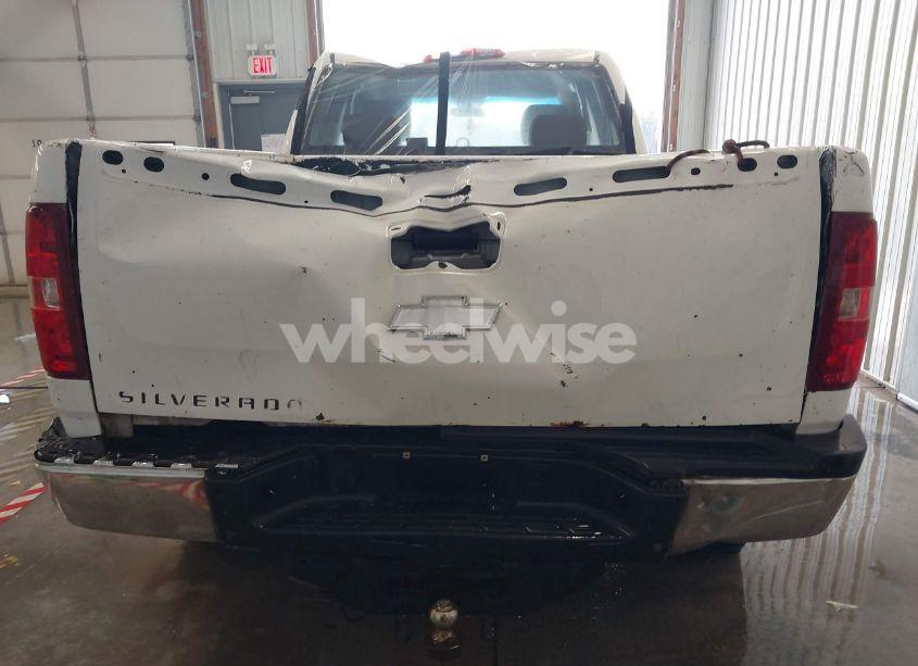 Photo 16 of 2009 Chevrolet Silverado 2500HD WORK TRUCK (VIN 1GCHK49699E105437)
