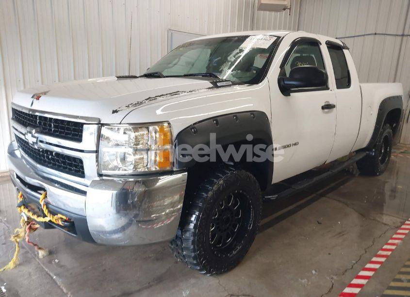 Photo 2 of 2009 Chevrolet Silverado 2500HD WORK TRUCK (VIN 1GCHK49699E105437)