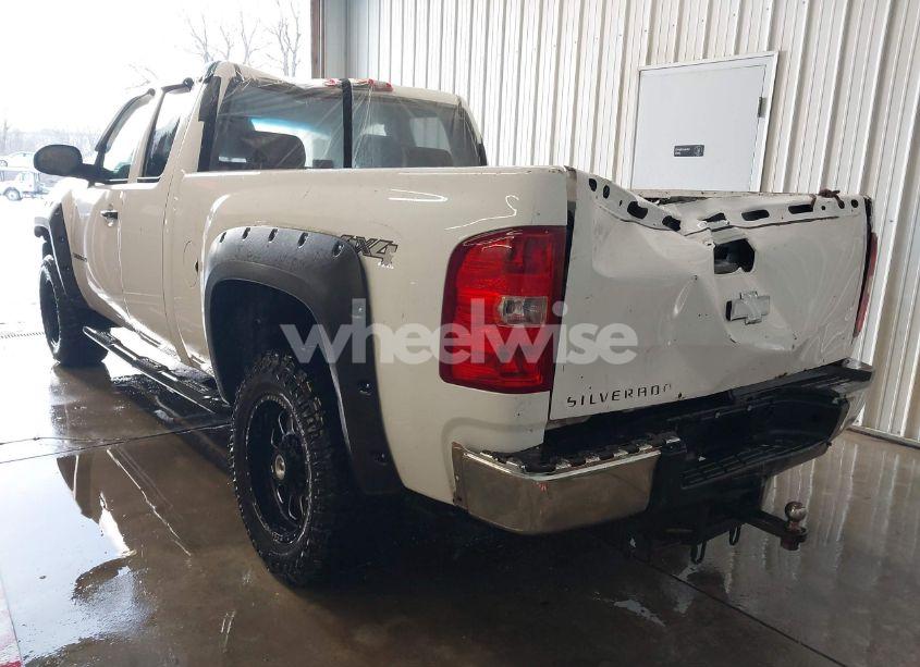 Photo 3 of 2009 Chevrolet Silverado 2500HD WORK TRUCK (VIN 1GCHK49699E105437)