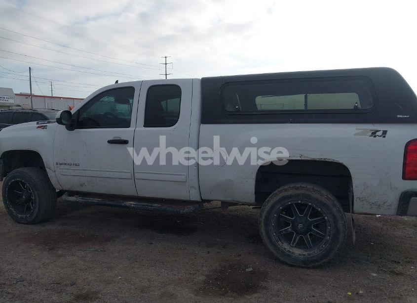 Photo 14 of 2009 Chevrolet Silverado 2500HD WORK TRUCK (VIN 1GCHK49K19E104683)