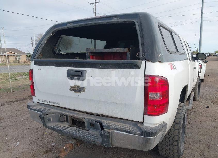 Photo 4 of 2009 Chevrolet Silverado 2500HD WORK TRUCK (VIN 1GCHK49K19E104683)