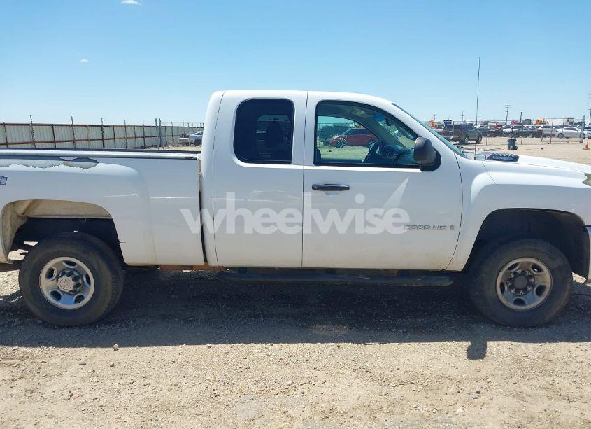Photo 13 of 2009 Chevrolet Silverado 2500HD WORK TRUCK (VIN 1GCHK49K19E127932)