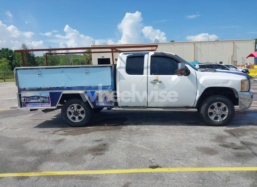 Photo 13 of 2009 Chevrolet Silverado 2500HD WORK TRUCK (VIN 1GCHK49K59E134981)