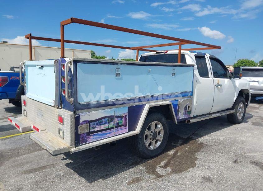 Photo 4 of 2009 Chevrolet Silverado 2500HD WORK TRUCK (VIN 1GCHK49K59E134981)