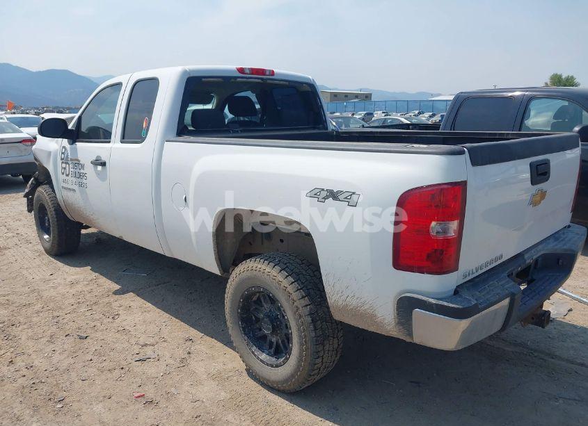Photo 3 of 2009 Chevrolet Silverado 2500HD WORK TRUCK (VIN 1GCHK49KX9E143384)