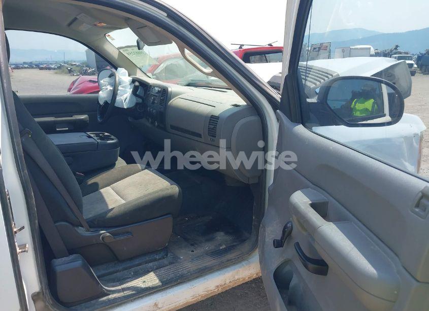 Photo 5 of 2009 Chevrolet Silverado 2500HD WORK TRUCK (VIN 1GCHK49KX9E143384)