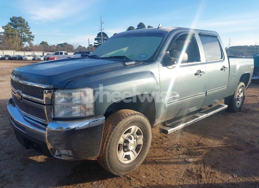 Photo 2 of 2009 Chevrolet Silverado 2500HD (VIN 1GCHK53609F175045)