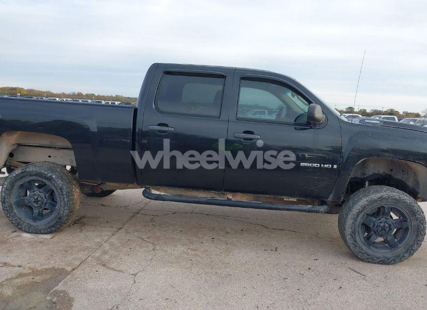 Photo 13 of 2009 Chevrolet Silverado 2500HD LT (VIN 1GCHK53659F127170)