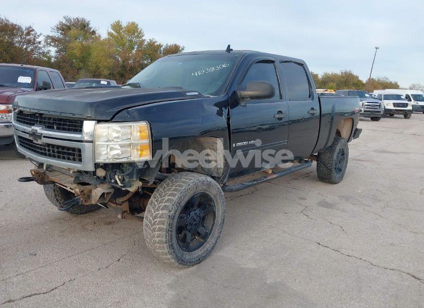 Photo 2 of 2009 Chevrolet Silverado 2500HD LT (VIN 1GCHK53659F127170)