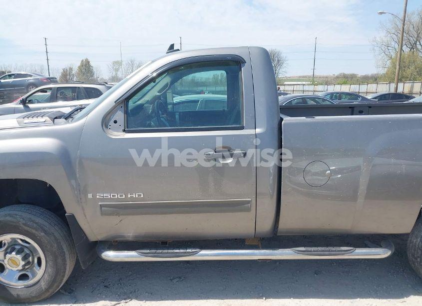 Photo 14 of 2009 Chevrolet Silverado 2500HD LT (VIN 1GCHK54K39F137899)