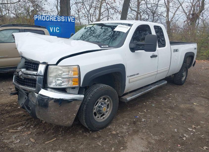 Photo 2 of 2009 Chevrolet Silverado 2500HD LT (VIN 1GCHK59K19E101451)