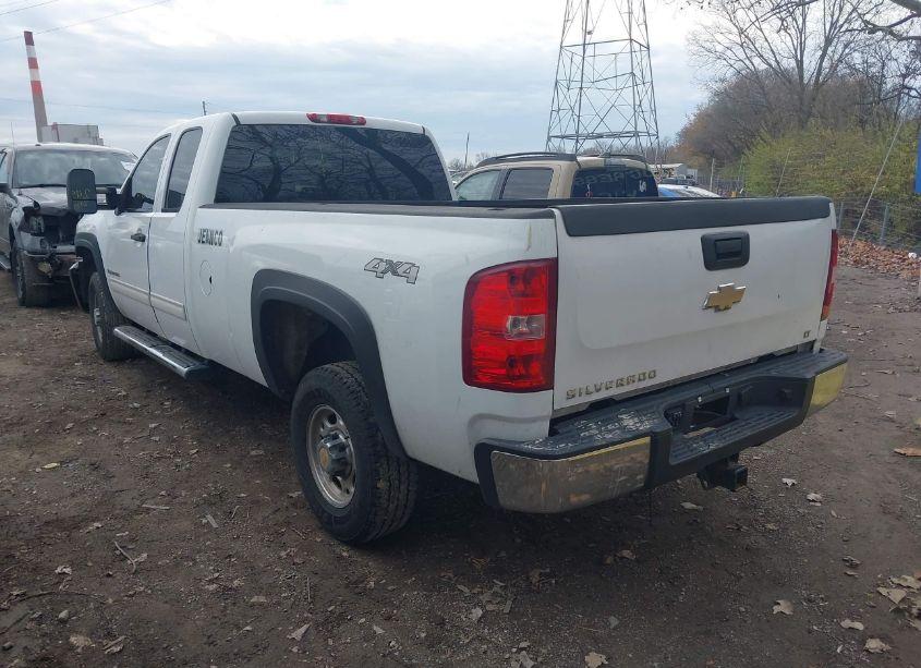Photo 3 of 2009 Chevrolet Silverado 2500HD LT (VIN 1GCHK59K19E101451)