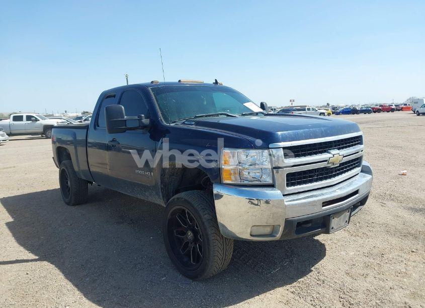 2009 Chevrolet Silverado 2500HD LT (VIN 1GCHK59K39E120969) main photo