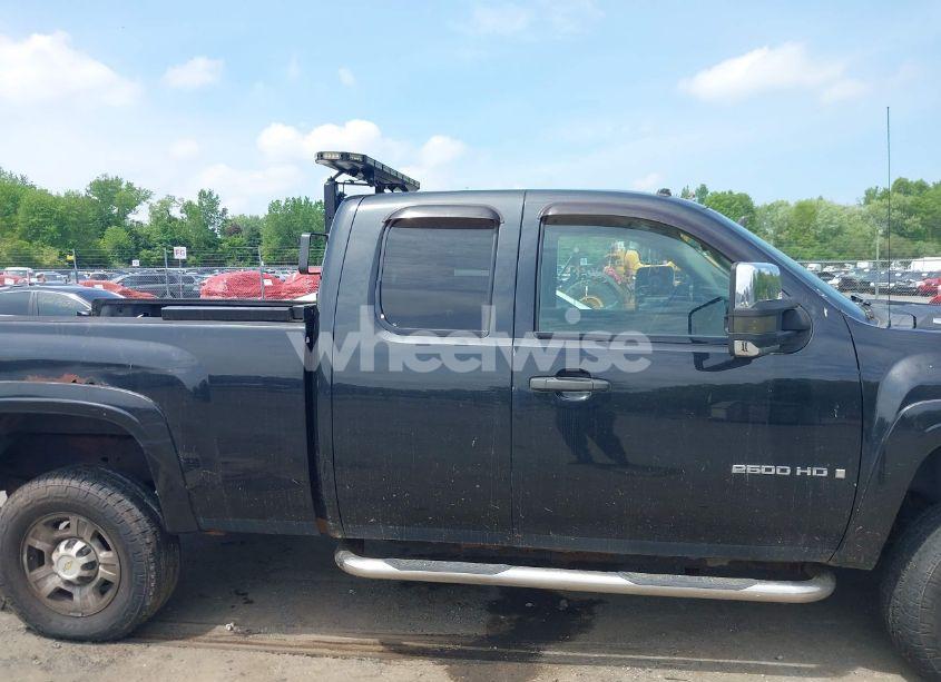 Photo 13 of 2009 Chevrolet Silverado 2500HD LT (VIN 1GCHK59KX9E122332)