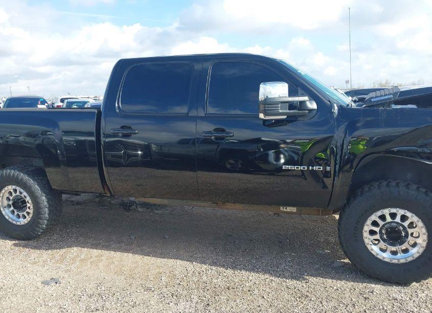 Photo 14 of 2009 Chevrolet Silverado 2500HD LTZ (VIN 1GCHK63699F181710)