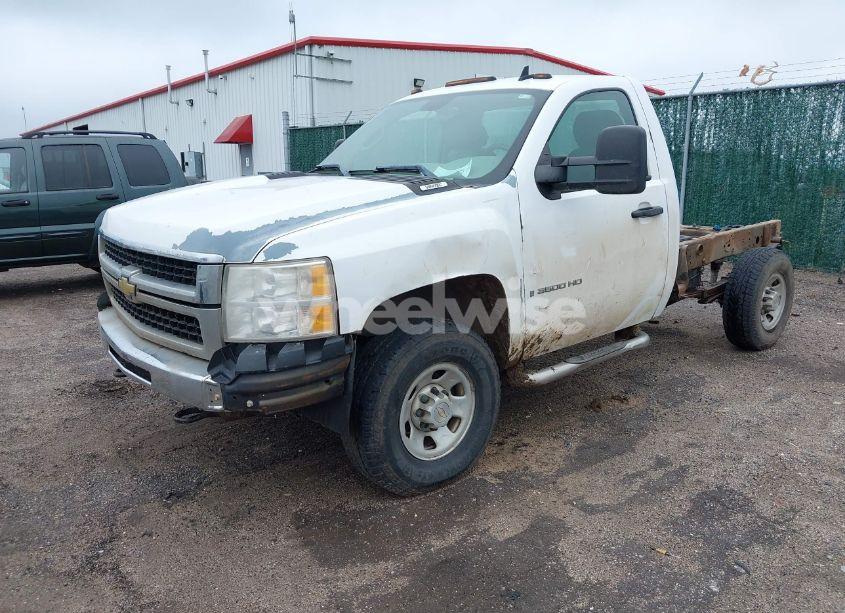 Photo 2 of 2009 Chevrolet Silverado 3500HD WORK TRUCK (VIN 1GCHK74K29F141826)