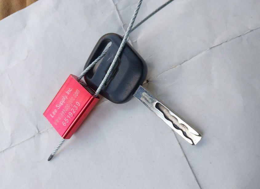 Photo 11 of 2015 Chevrolet Colorado WT (VIN 1GCHSAE3XF1175770)