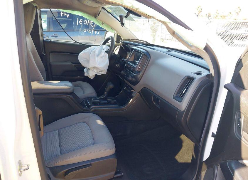 Photo 5 of 2015 Chevrolet Colorado WT (VIN 1GCHSAE3XF1175770)