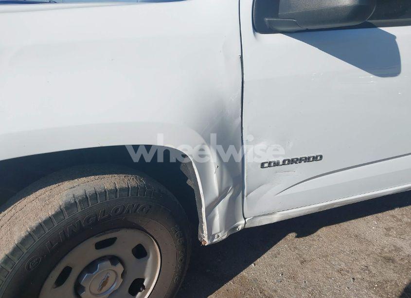 Photo 6 of 2015 Chevrolet Colorado WT (VIN 1GCHSAEA0F1174061)