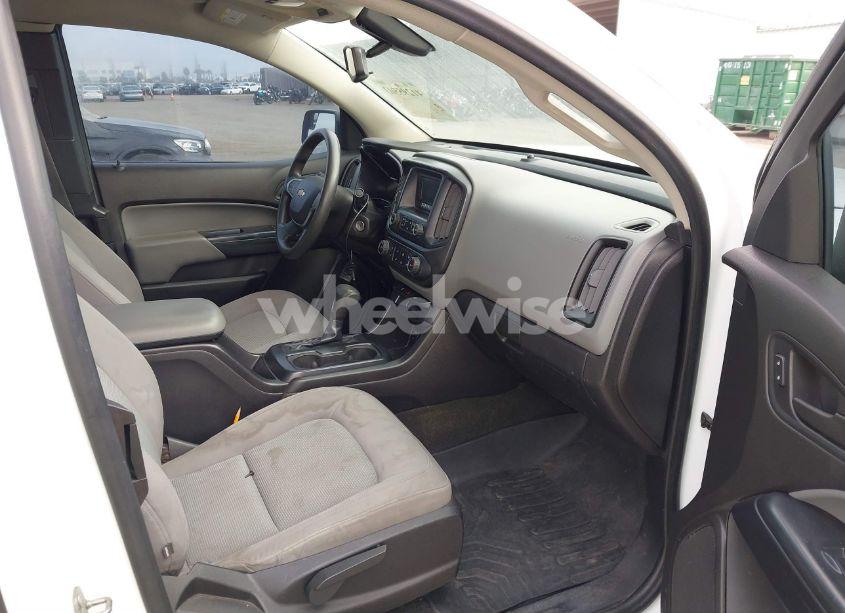 Photo 5 of 2015 Chevrolet Colorado WT (VIN 1GCHSAEA0F1183438)