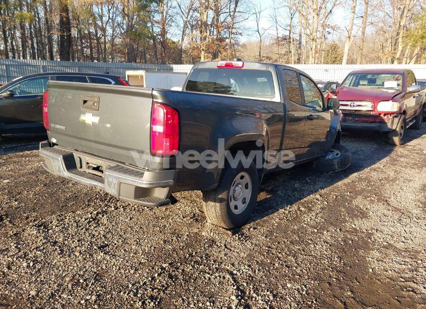 Photo 4 of 2015 Chevrolet Colorado WT (VIN 1GCHSAEA1F1216009)