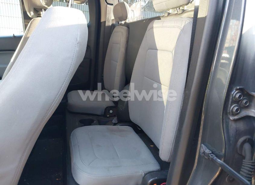 Photo 8 of 2015 Chevrolet Colorado WT (VIN 1GCHSAEA1F1216009)