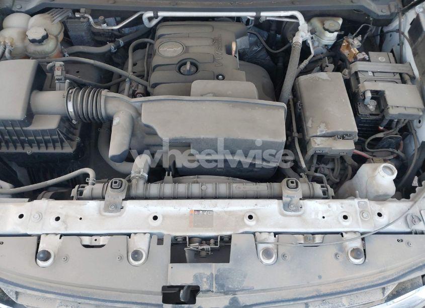 Photo 10 of 2015 Chevrolet Colorado WT (VIN 1GCHSAEA2F1233627)