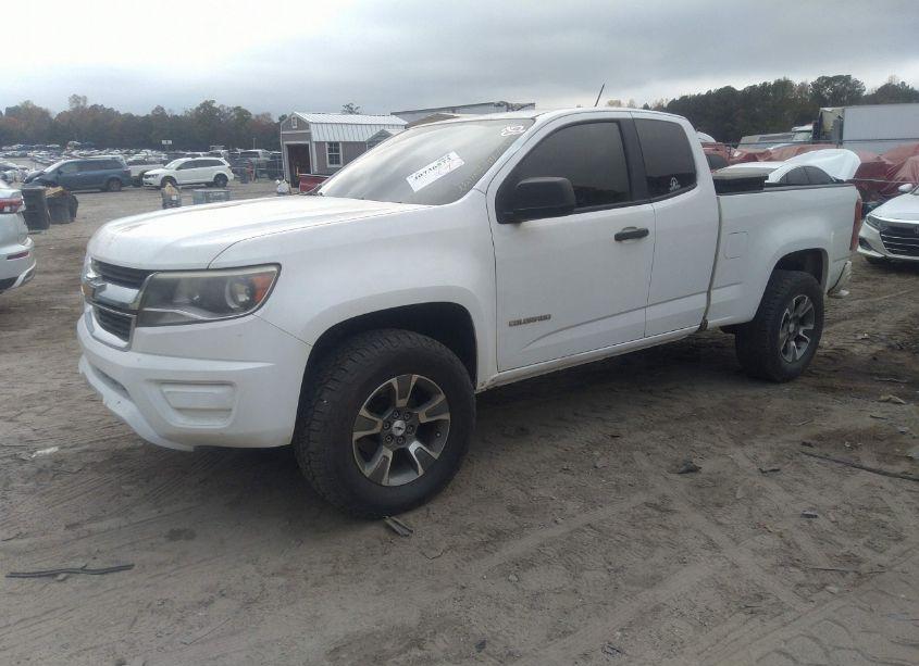 Photo 2 of 2015 Chevrolet Colorado WT (VIN 1GCHSAEA2F1233949)
