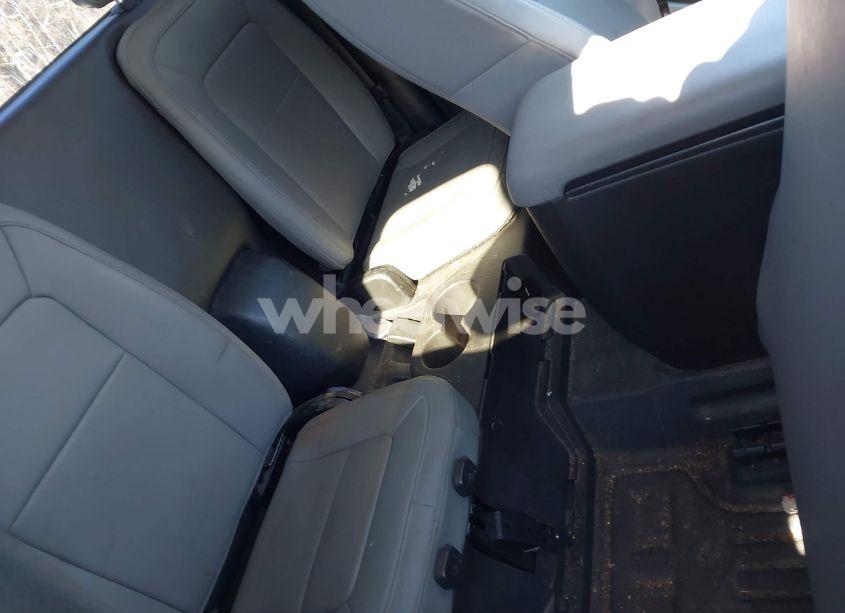 Photo 8 of 2015 Chevrolet Colorado WT (VIN 1GCHSAEA3F1202807)