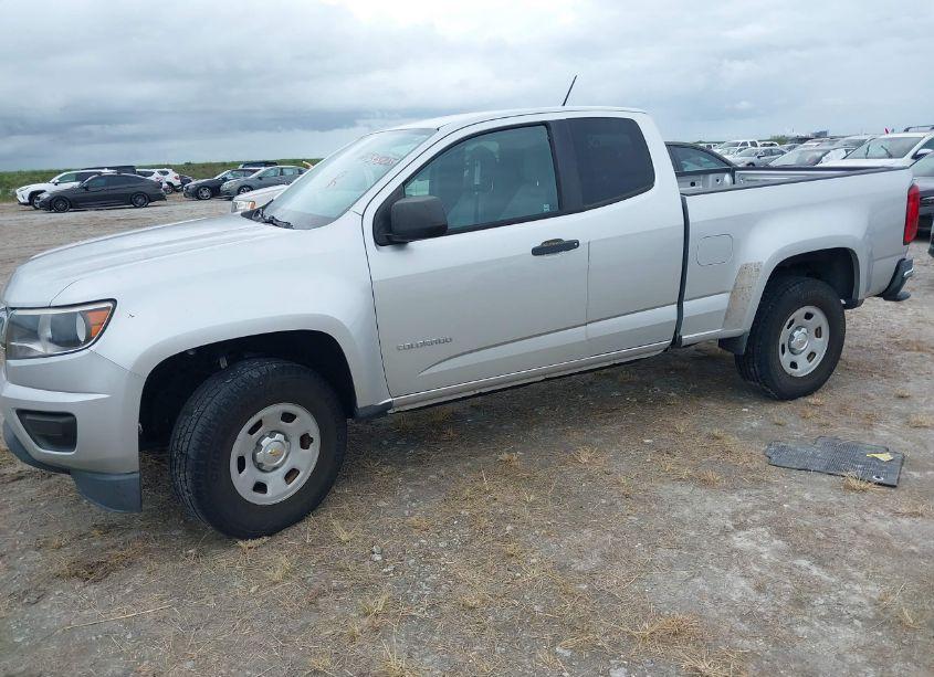 Photo 2 of 2015 Chevrolet Colorado WT (VIN 1GCHSAEA3F1223804)