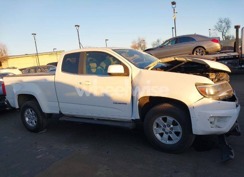 Photo 13 of 2015 Chevrolet Colorado WT (VIN 1GCHSAEA4F1136851)