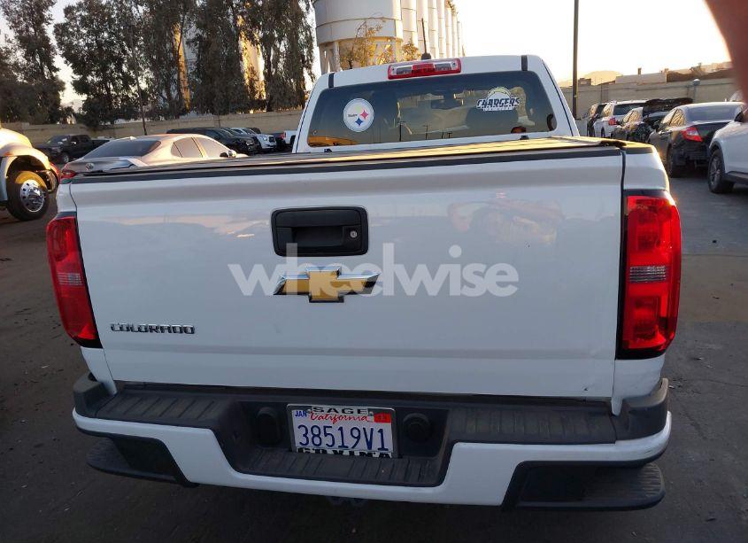 Photo 16 of 2015 Chevrolet Colorado WT (VIN 1GCHSAEA4F1136851)